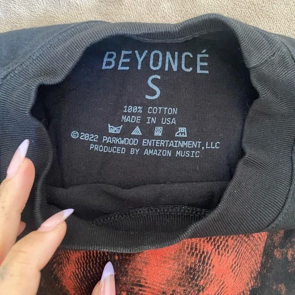 Club Renaissance Beyonce Shirt - Picture 2 of 6
